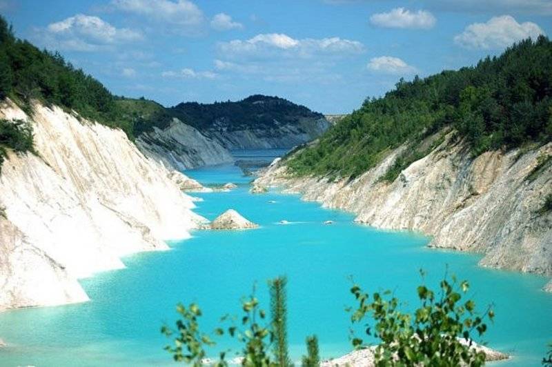 post-7949-0-52561600-1298243031_thumb.jp