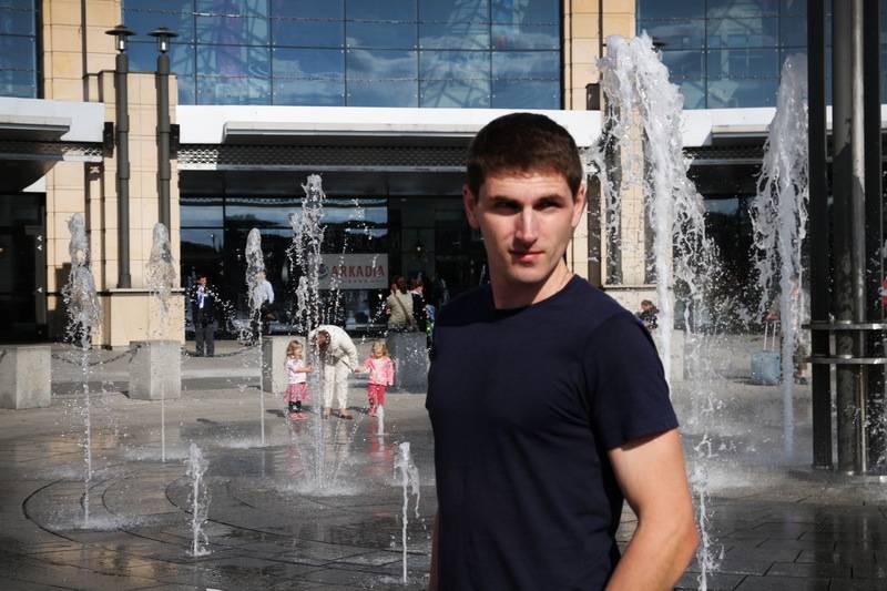 post-4339-0-30435900-1348434918_thumb.jp