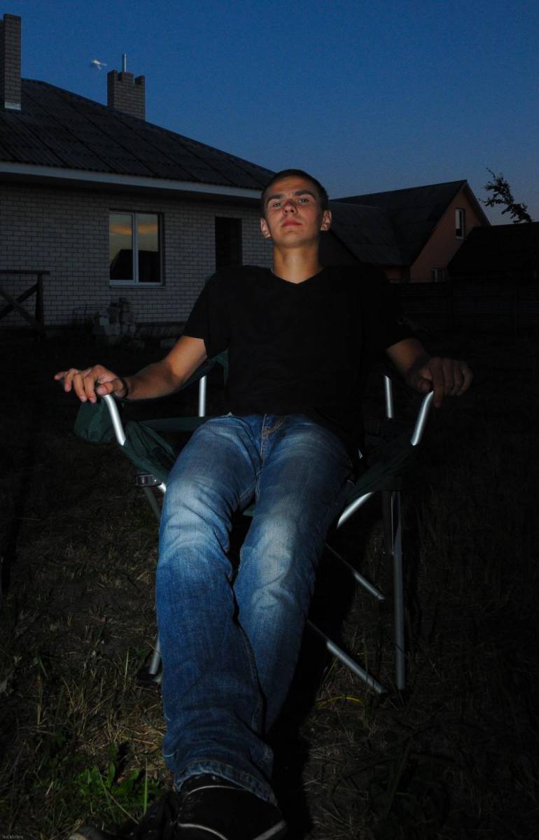 post-40724-0-40722400-1474463179_thumb.j