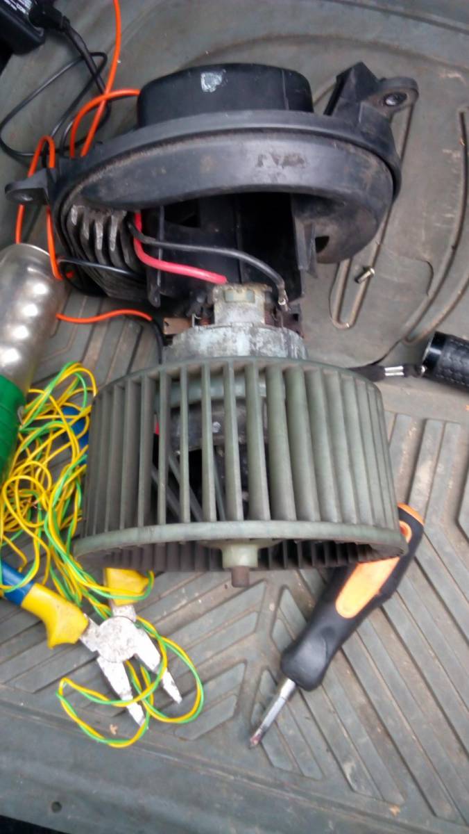 post-49218-0-53828200-1480241908_thumb.j