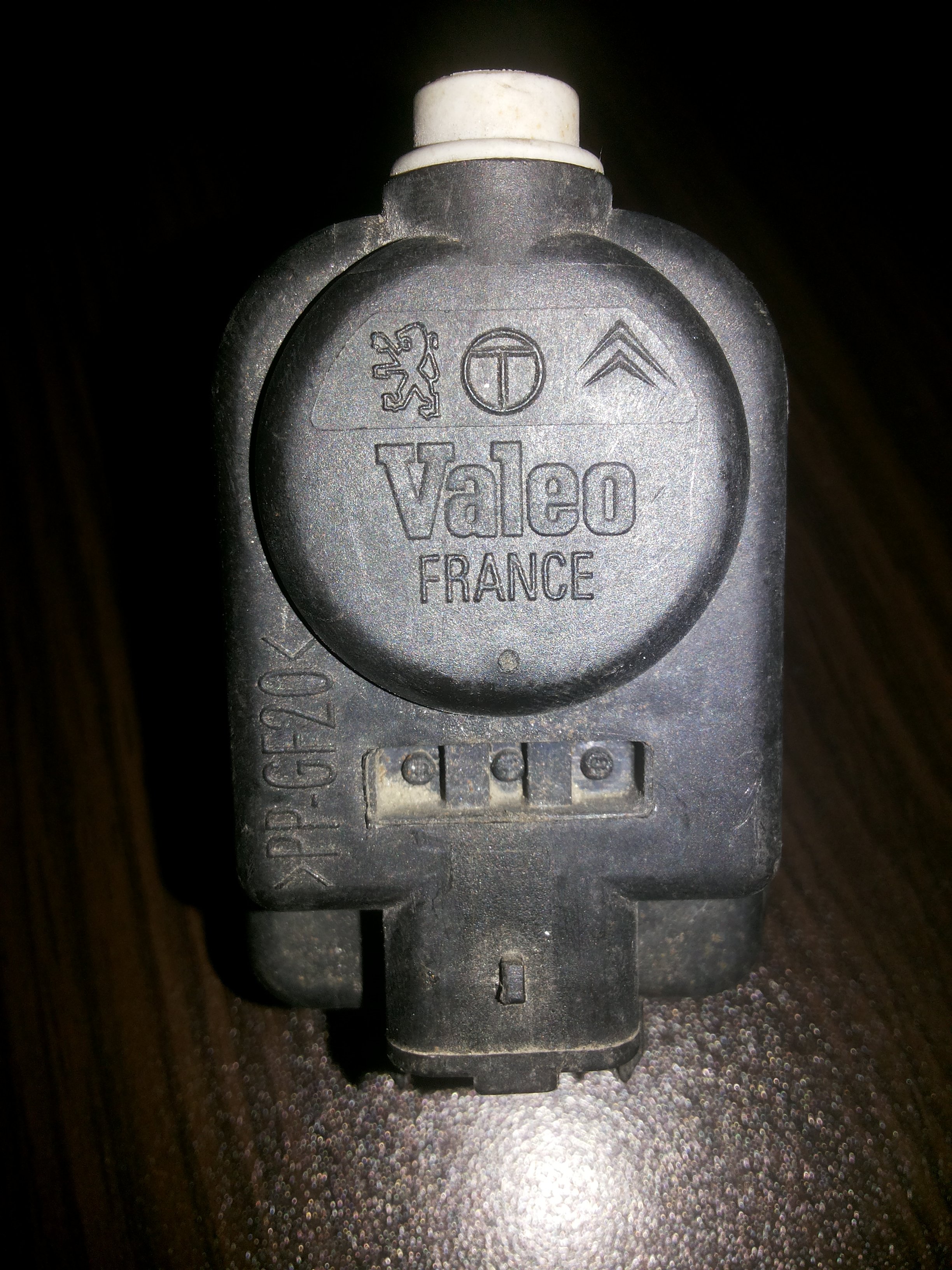 Кнопка корректора фар Peugeot 307 2001-2008г. купить в Пинске, артикул: 52760651